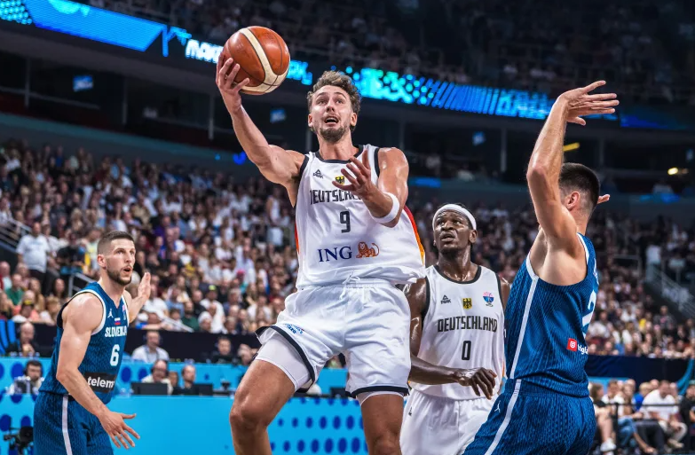 东契奇上篮 东契奇上篮