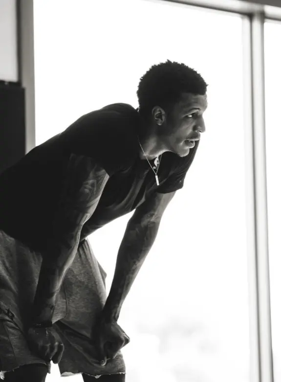 仅次于卫冕 仅次于卫冕