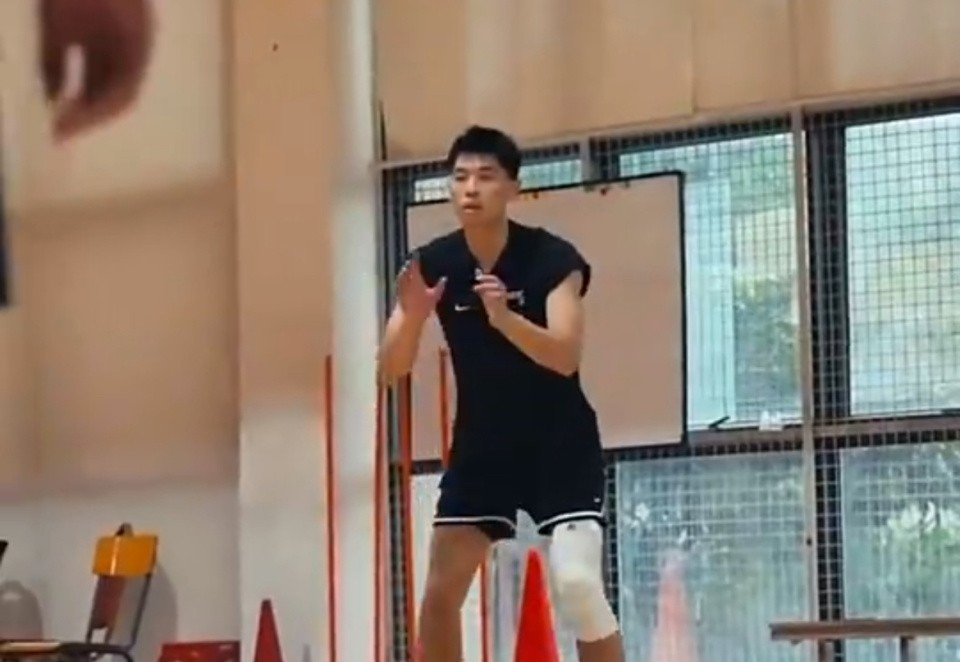 胡明轩都可, 在争冠中逐, 伤病恢复 胡明轩都可, 在争冠中逐, 伤病恢复